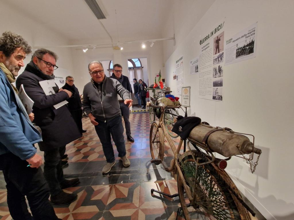 Visita ufficiale del Sindaco alla mostra "La guerra in bici"