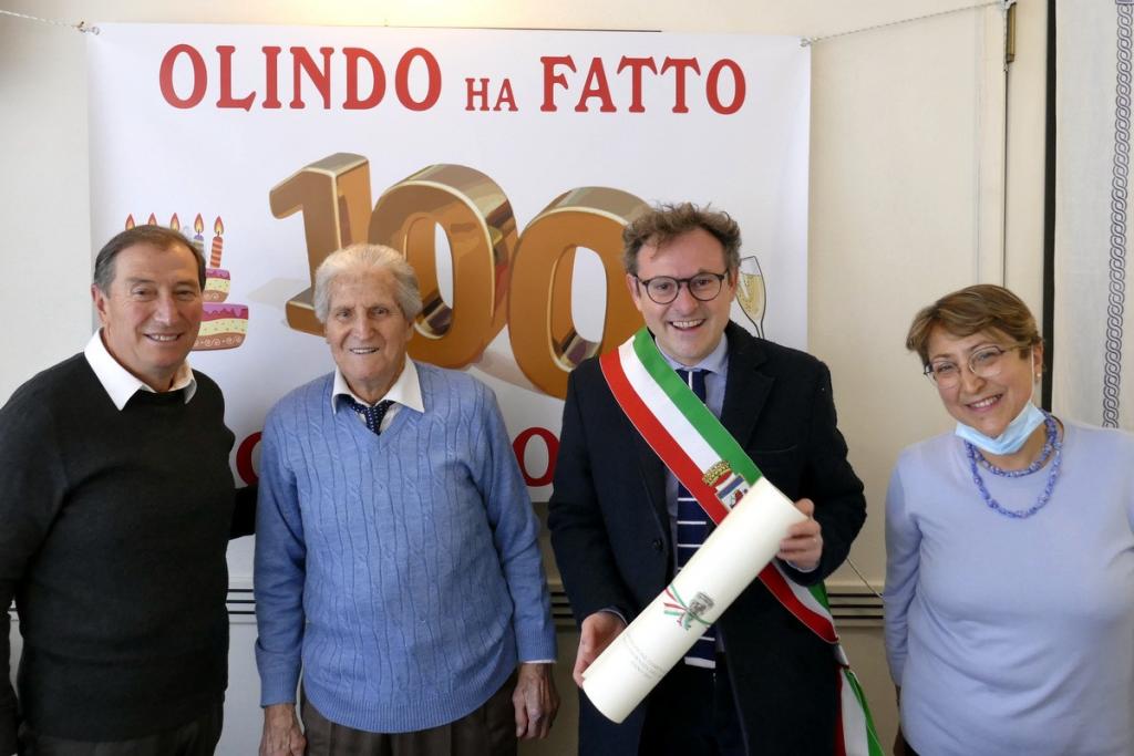 Olindo, il sindaco e alcuni familiari