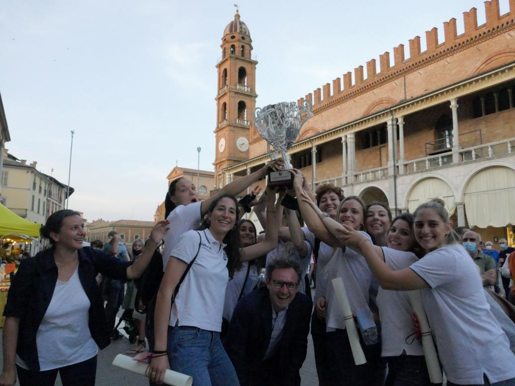 FAENZA.-La-citta-ha-incontrato-le-ragazze-del-Faenza-Basket-Project