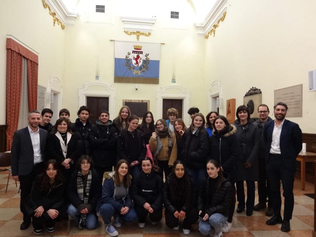 FAENZA.-Studenti-francesi-in-visita