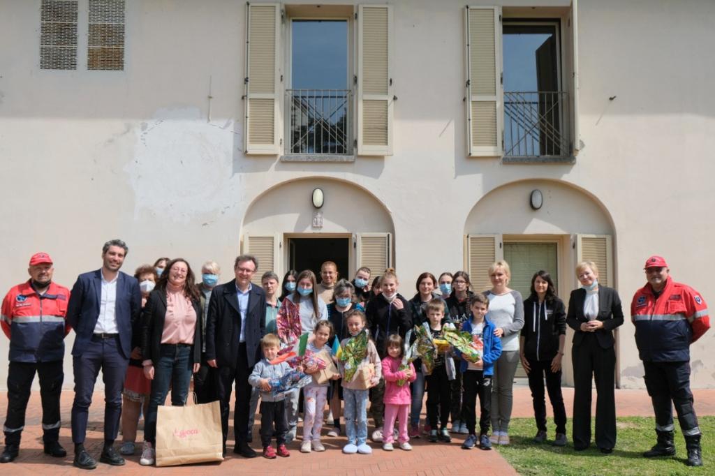 foto di gruppo con gli ospiti ucraini